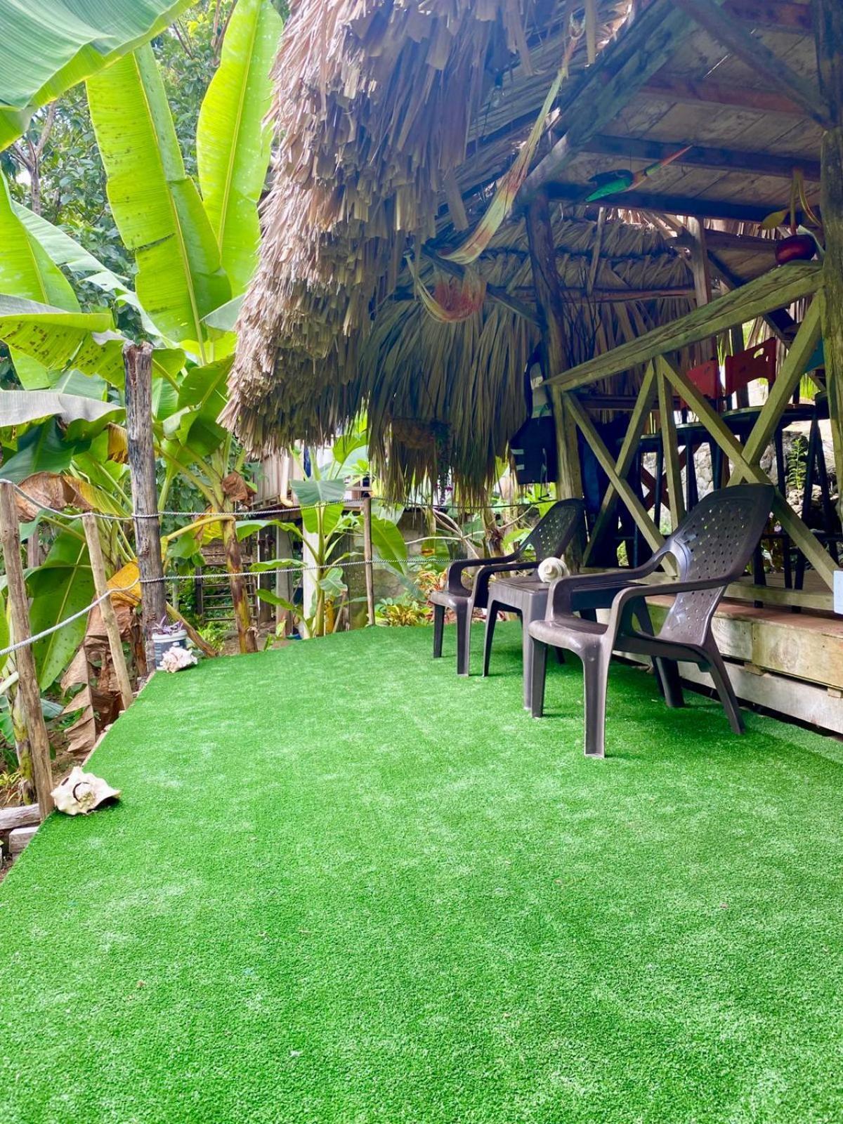 Private Beach House Maloka Surf Puerto Limon Екстер'єр фото